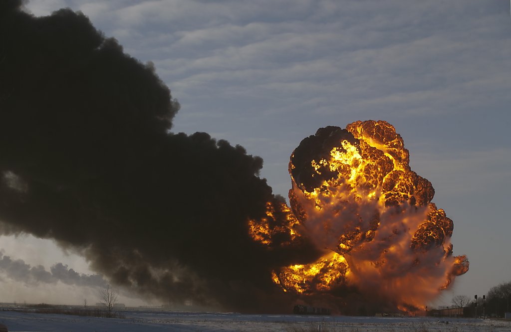 Explosions, evacuations as oil train derails in North Dakota