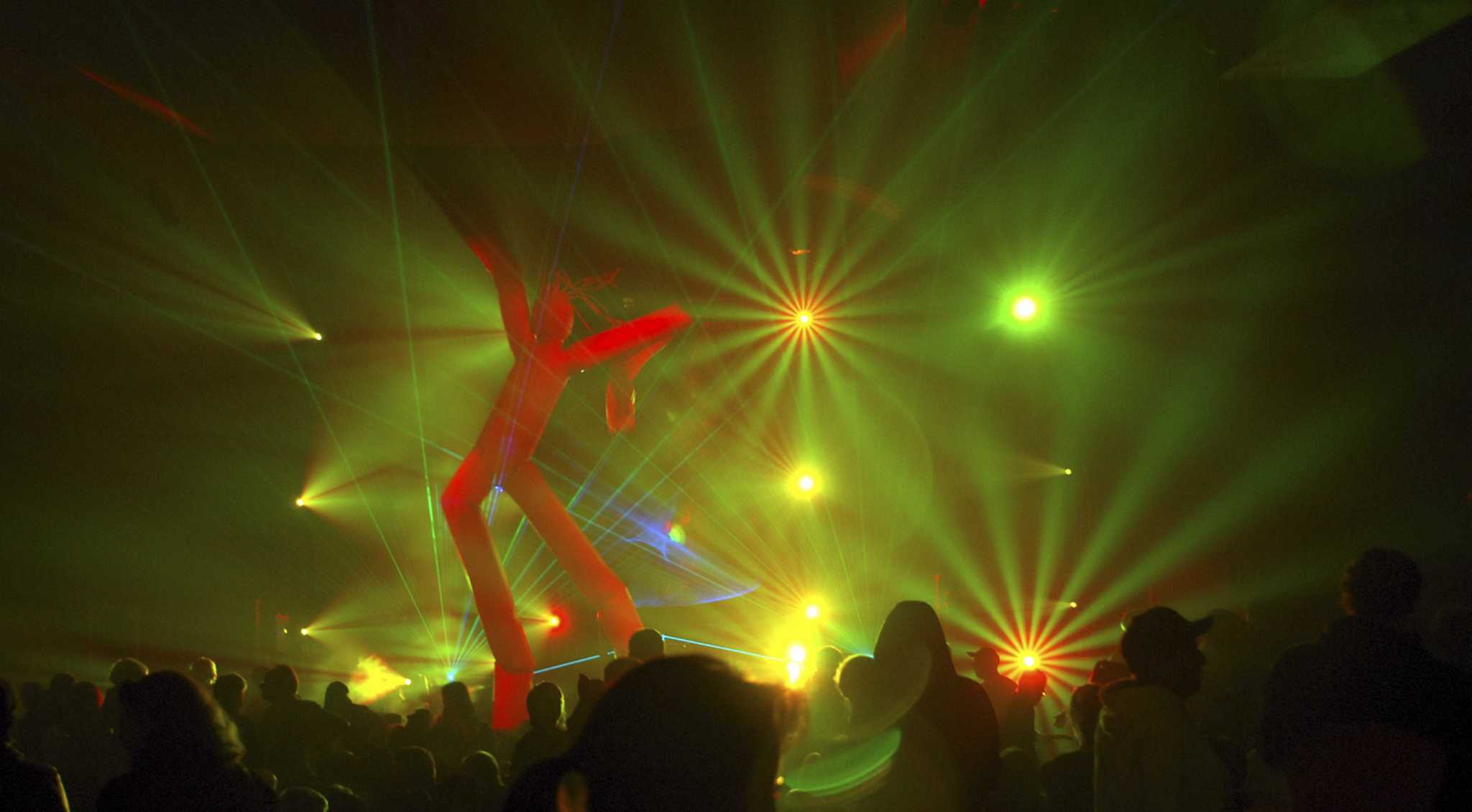 Pink Floyd laser show gets live band boost