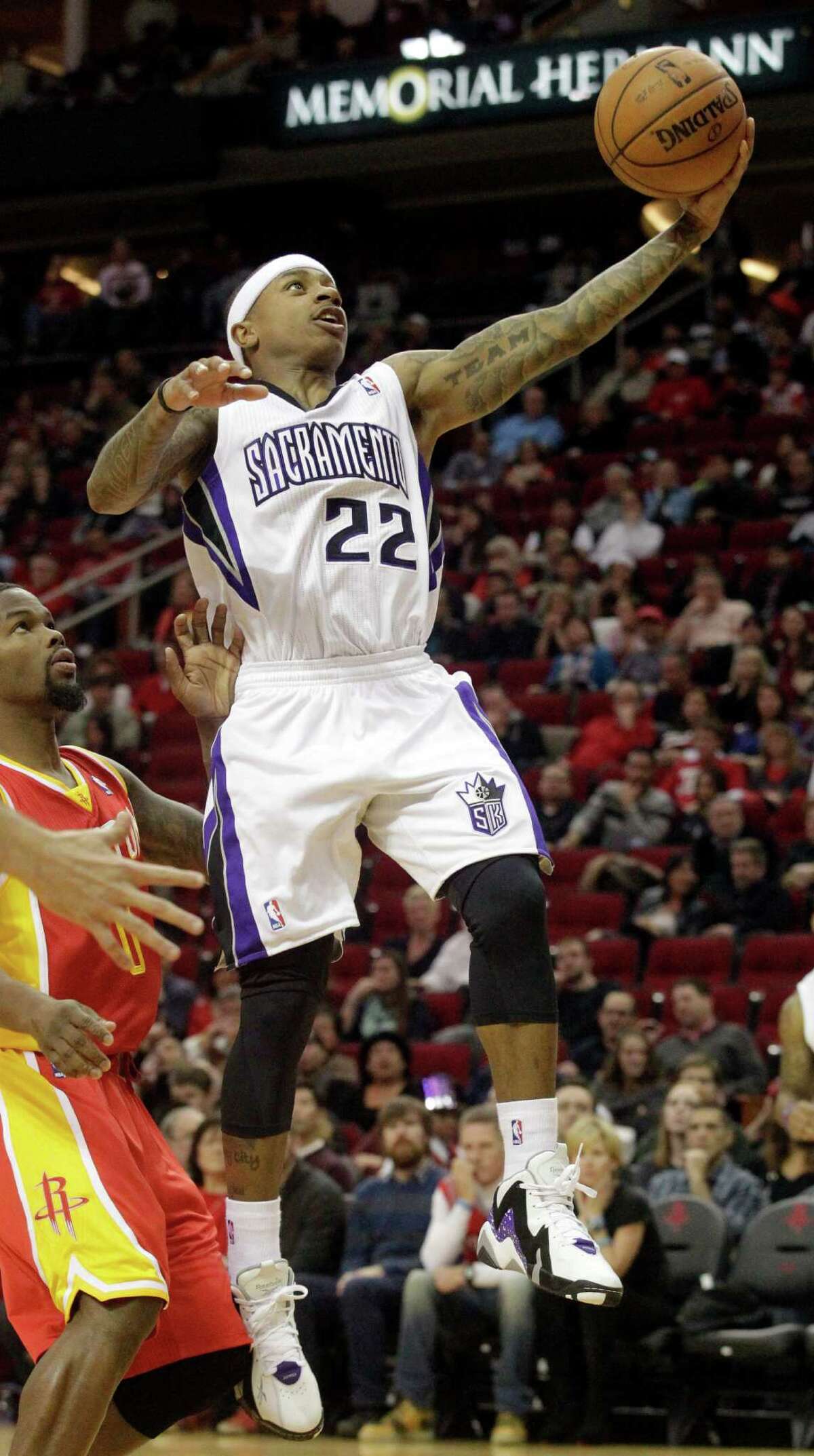 Kings guard Isaiah Thomas made a double-double look easy Tuesday.