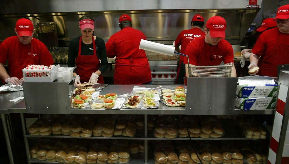 Five Guys livens up Westport fast food scene; expansion in other