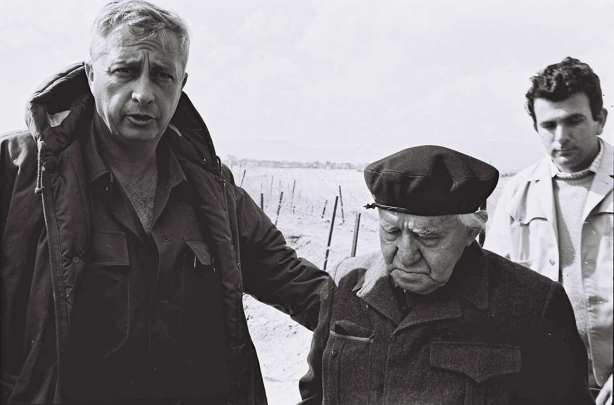 Ariel Sharon, former Israel PM, dies at 85