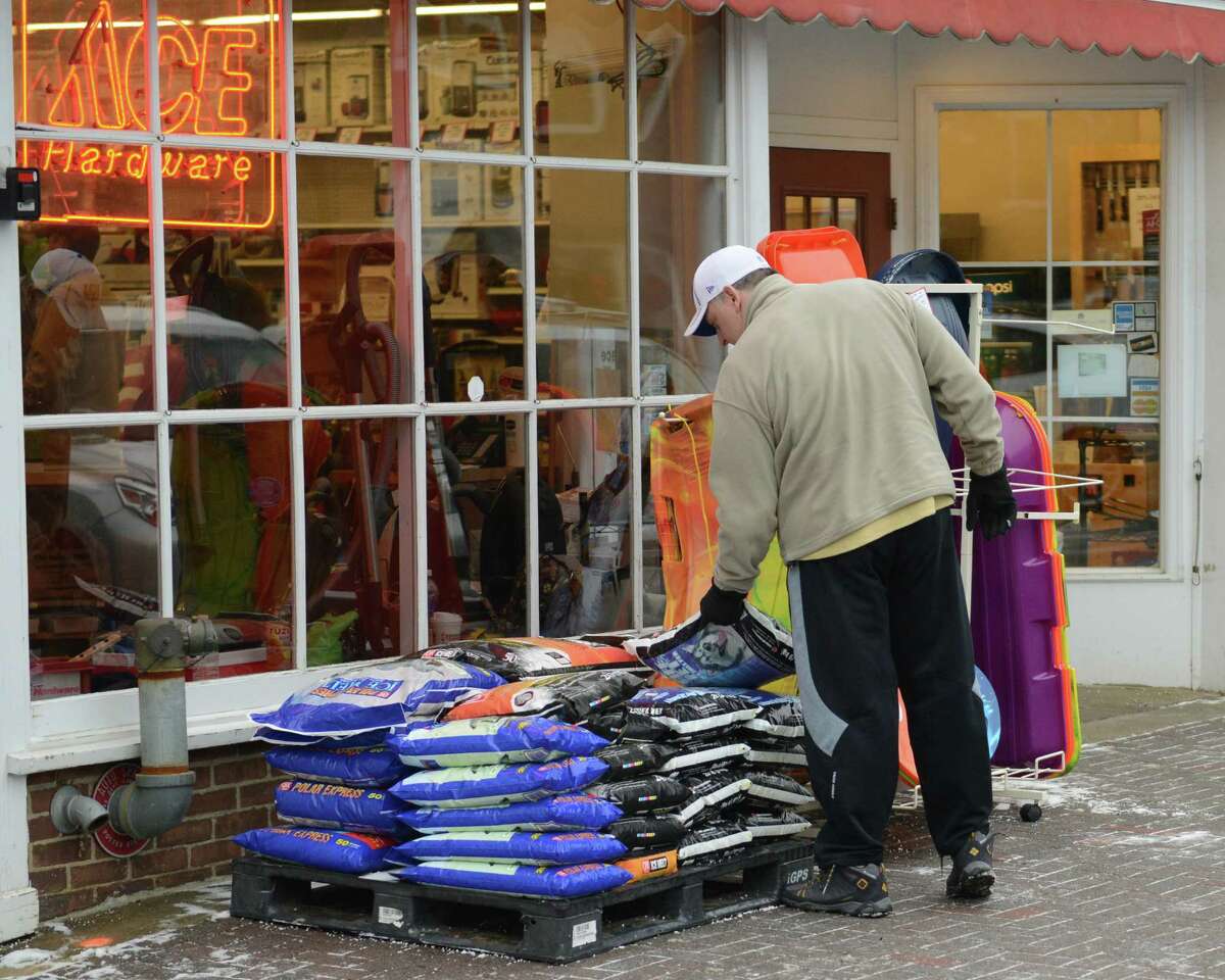 No snow emergency for Stamford