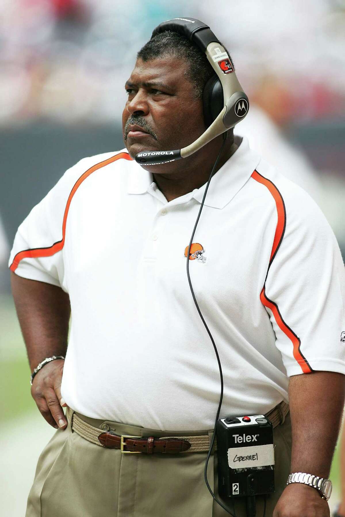 HOUSTON - OCTOBER 30: Head coach Romeo Crennel of the Cleveland Browns watches as his team is defeated by the Houston Texans on October 30, 2005 at Reliant Stadium in Houston, Texas. The Texans defeated the Browns 19-16 for their first victory of the year. (Photo by Doug Benc/Getty Images) *** Local Caption *** Romeo Crennel