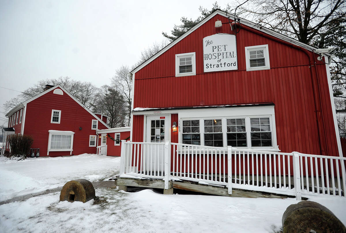 Families sad to see Stratford vet retire