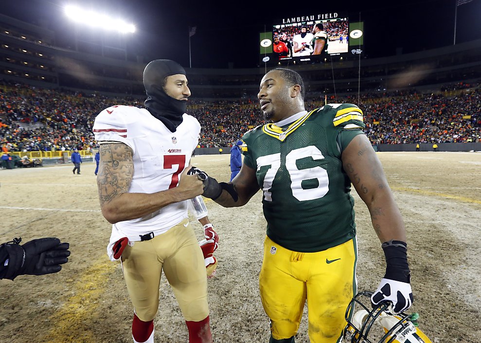 San Francisco 49ers quarterback Colin Kaepernick (7) throws during the  second quarter of the NFC Wildcard Playoff against the Green Bay Packers at  Lambeau Field in Green Bay, Wisconsin on January 5