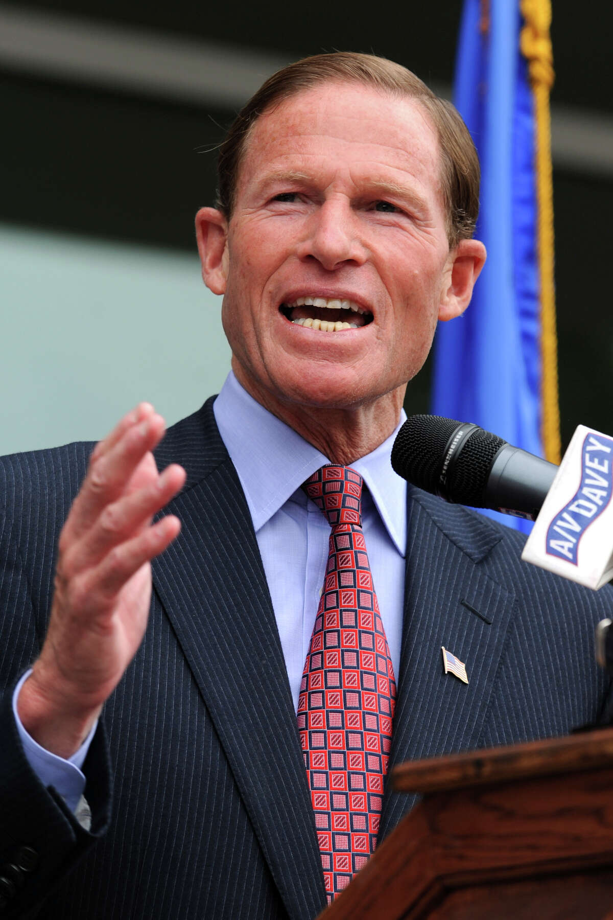 Blumenthal Restore full commuter benefit