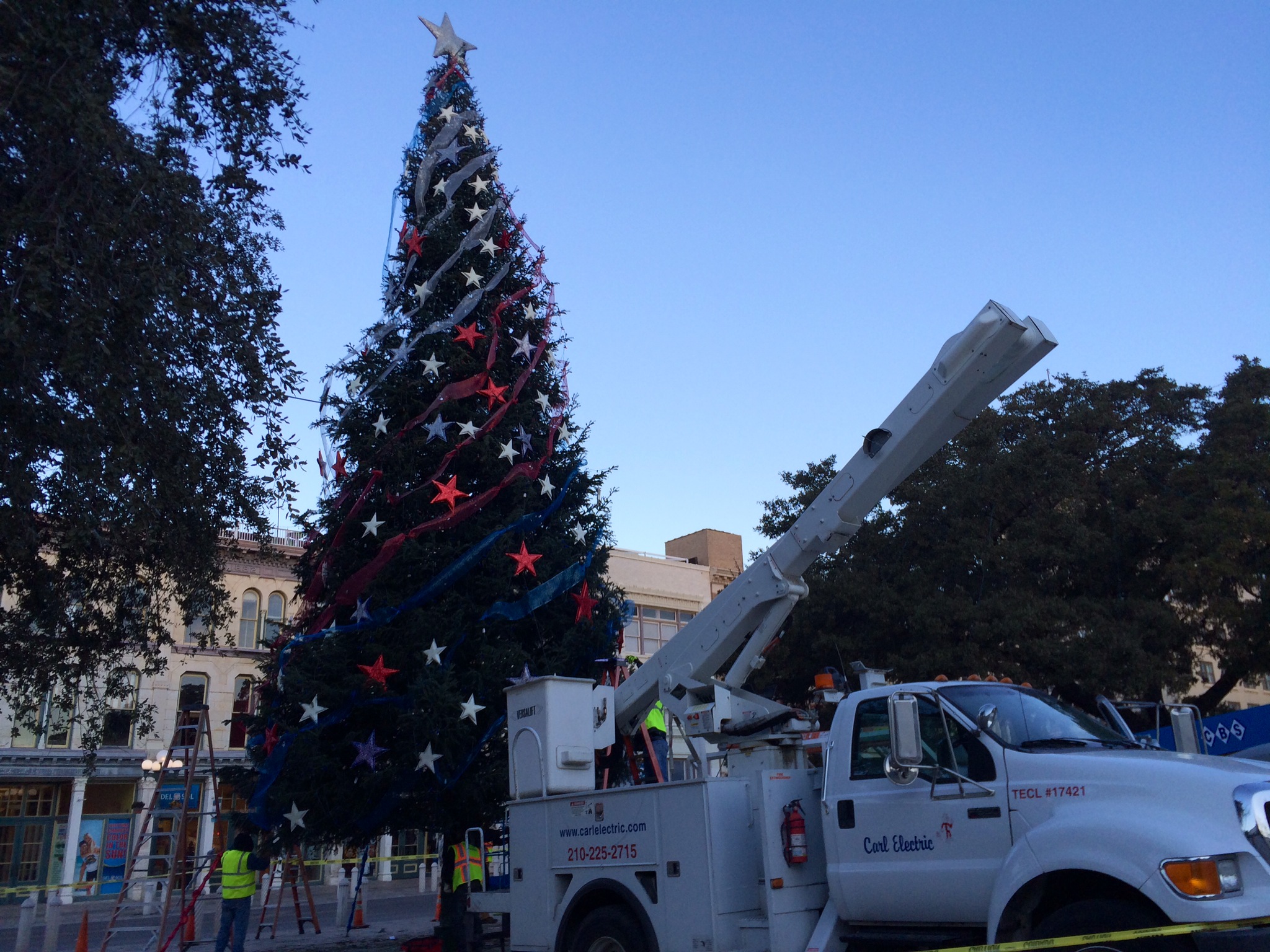 Alamo Plaza Christmas tree removed