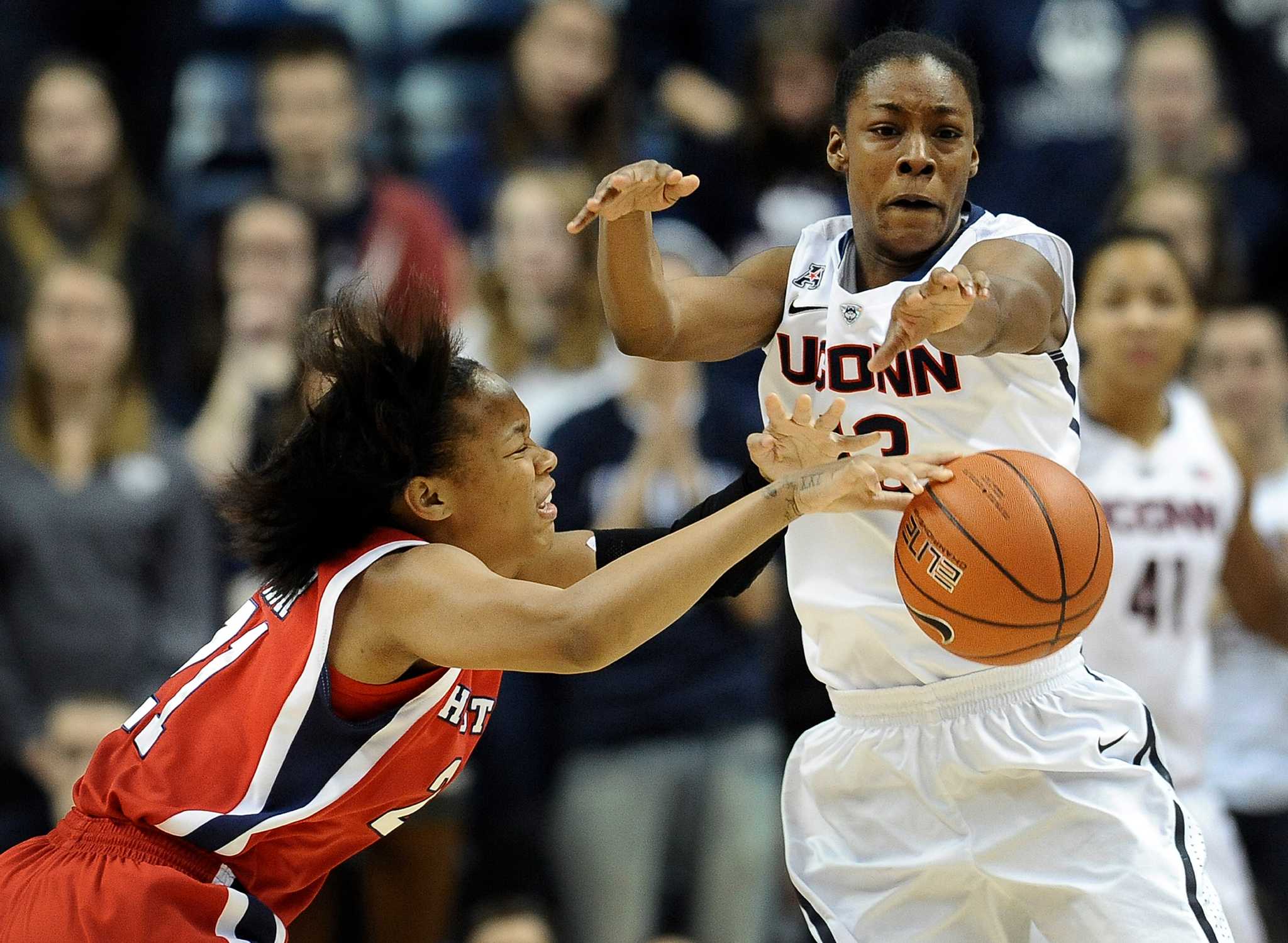 Unbelievable! Uconn Stadium'S Capacity Will Blow You Away - 2zrka5y