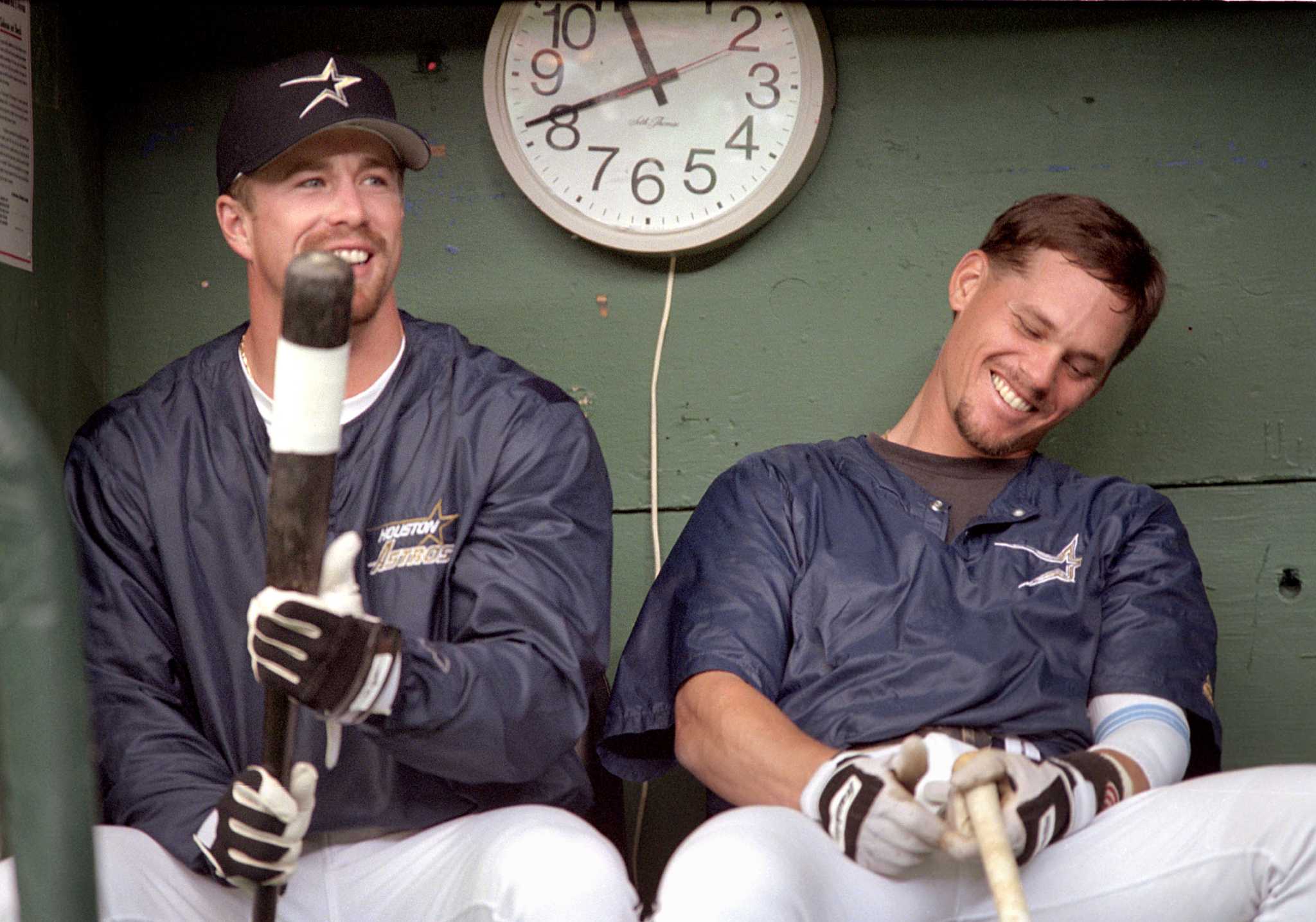Craig Biggio & Jeff Bagwell Houston Astros Unsigned Talk at Base Photograph