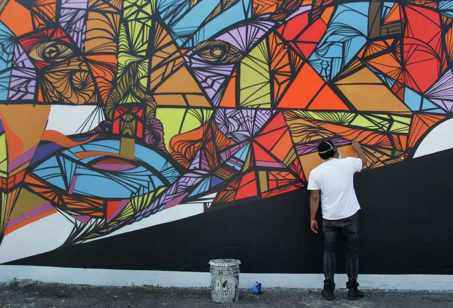 Muralist wants to save work of his friend, grafitti artist