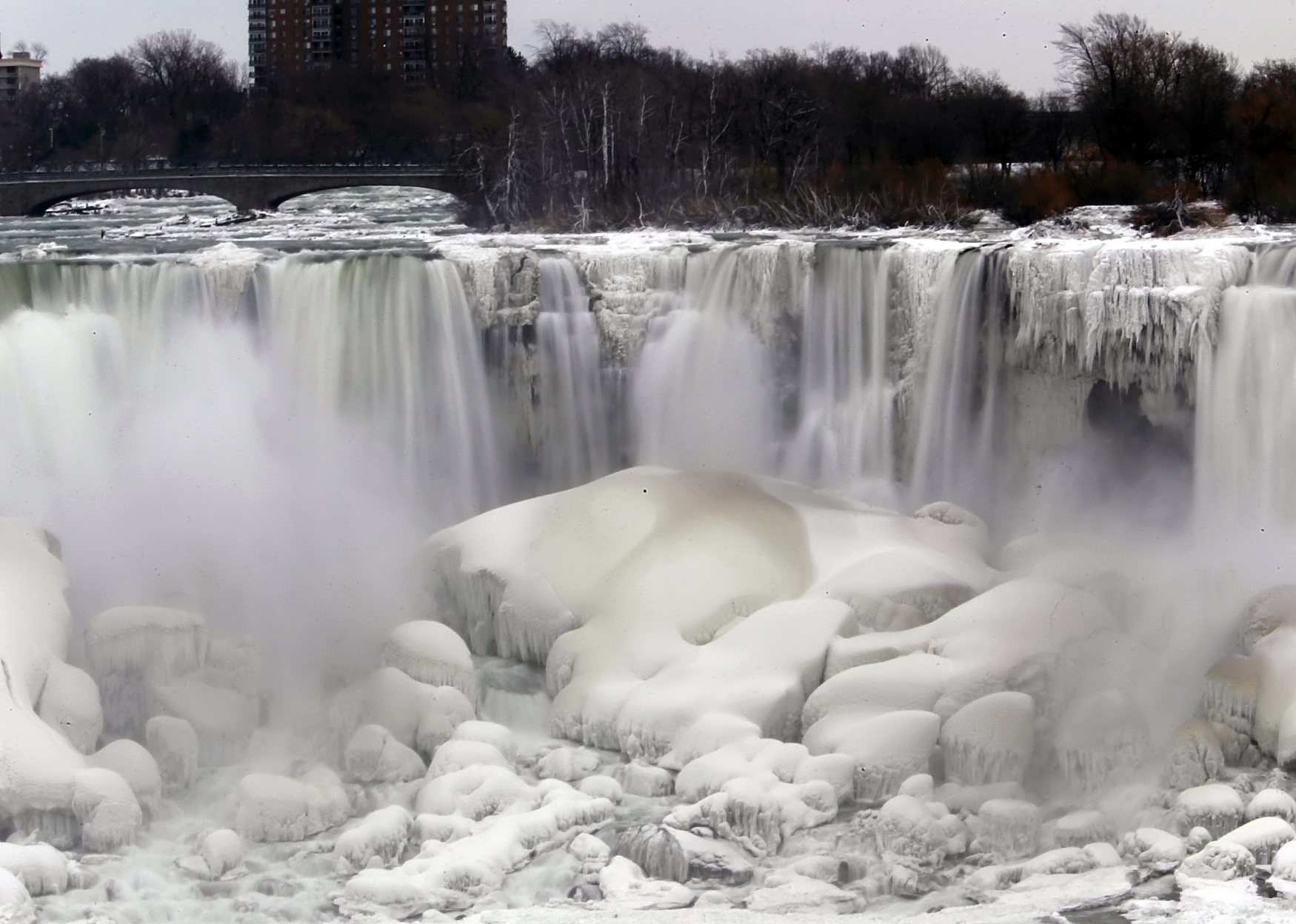 Winter falls. Ниагарский водопад. Ниагара. Саблинский водопад. Prurient Frozen Niagara Falls.