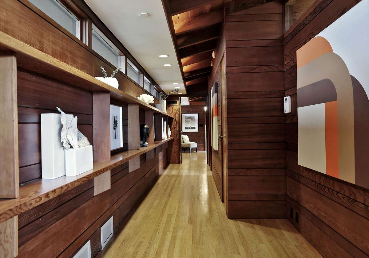 Shaw Berkeley home highlights bay view