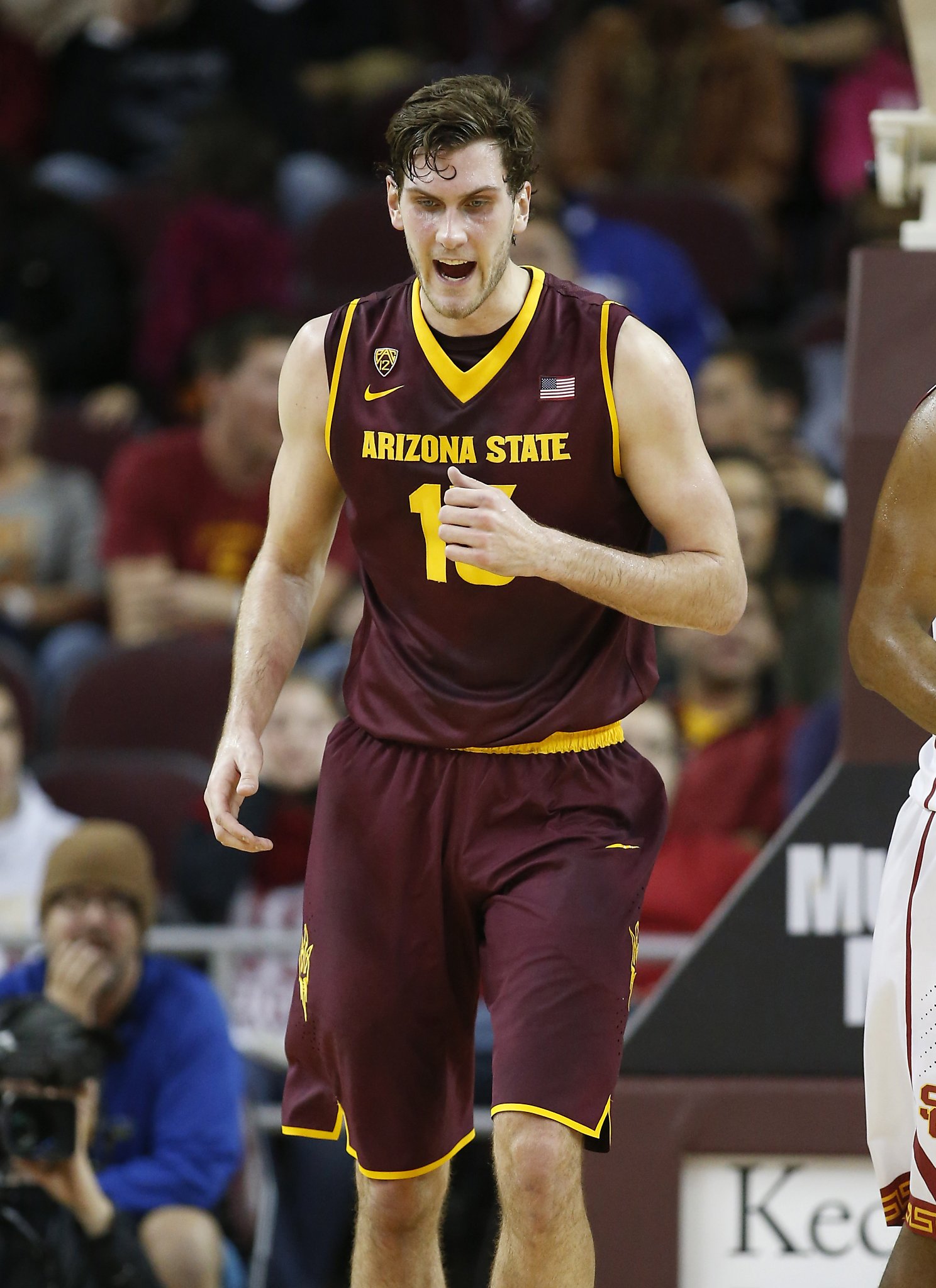 7-footers-making-impacts-again-in-college-basketball