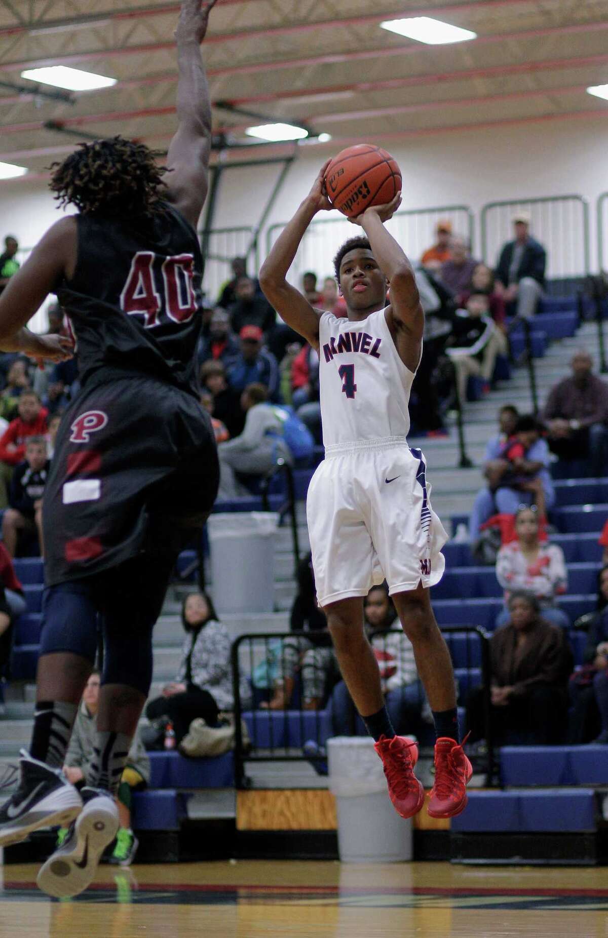 Manvel boys top Pearland, gain district edge