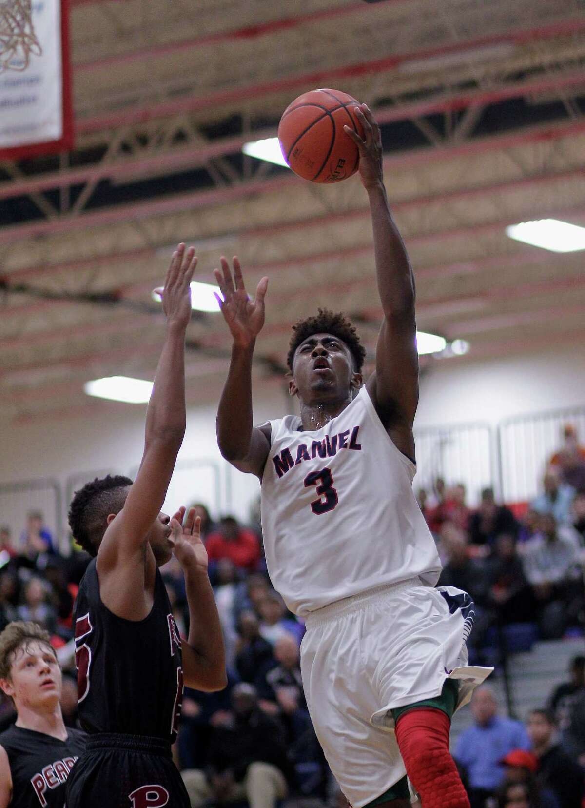 Manvel boys top Pearland, gain district edge