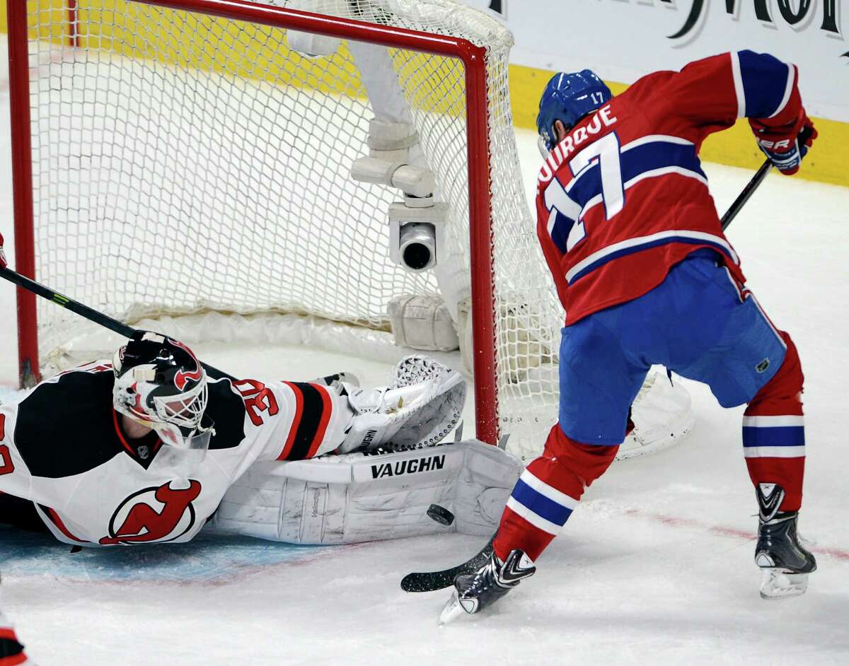 Devils rally to beat Avalanche with five straight goals