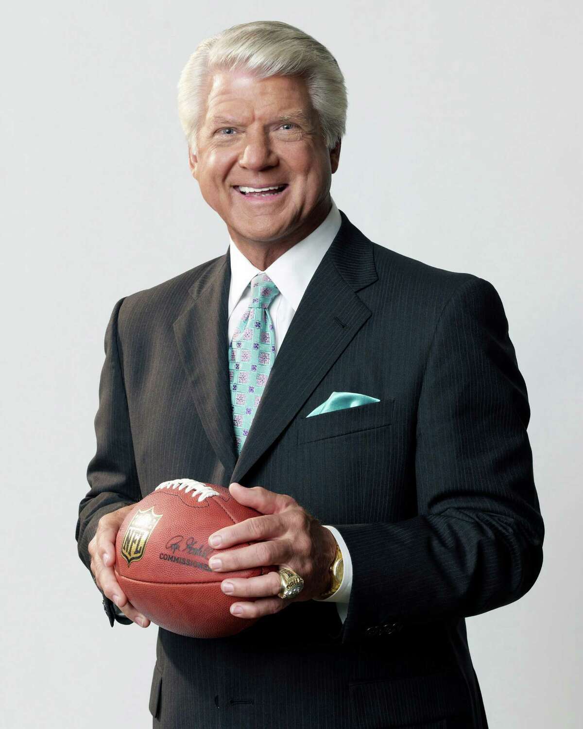 FOX NFL SUNDAY: Hall of Famer Jimmy Johnson joins FOX & Friends to preview  Week 1 on FOX!