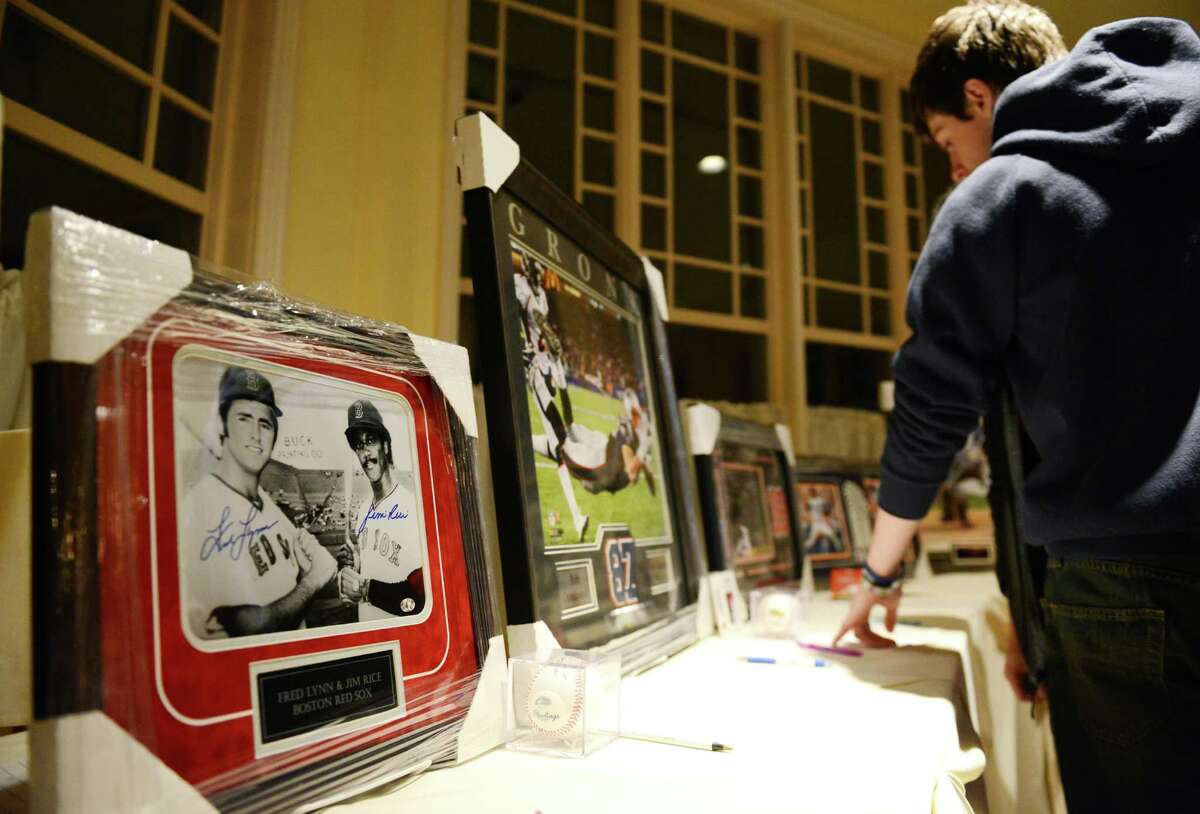 Newtown Baseball hosts fourth annual Hot Stove dinner