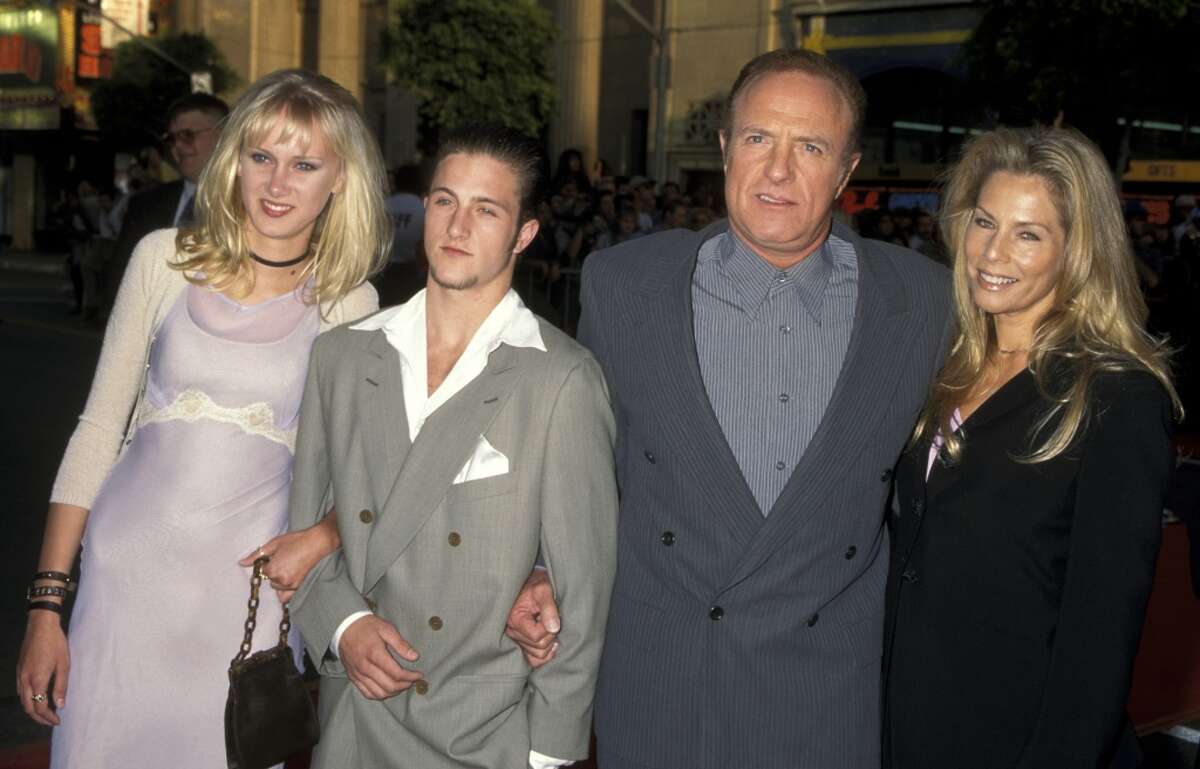 'Varsity Blues' turns 18: Where is the cast now?