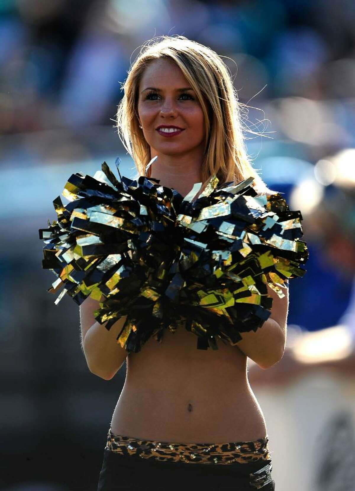 Houston Texans Cheerleaders perform during the second half as the News  Photo - Getty Images