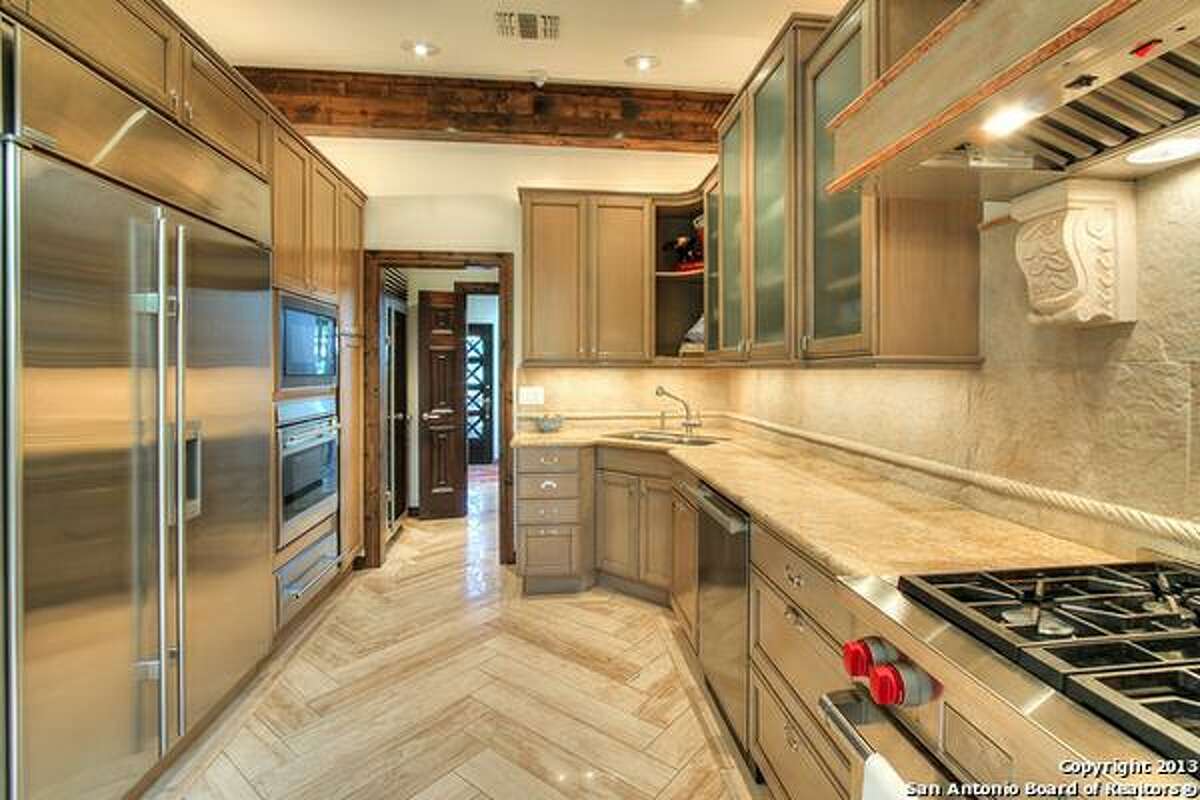 Spacious dream home in Alamo Heights