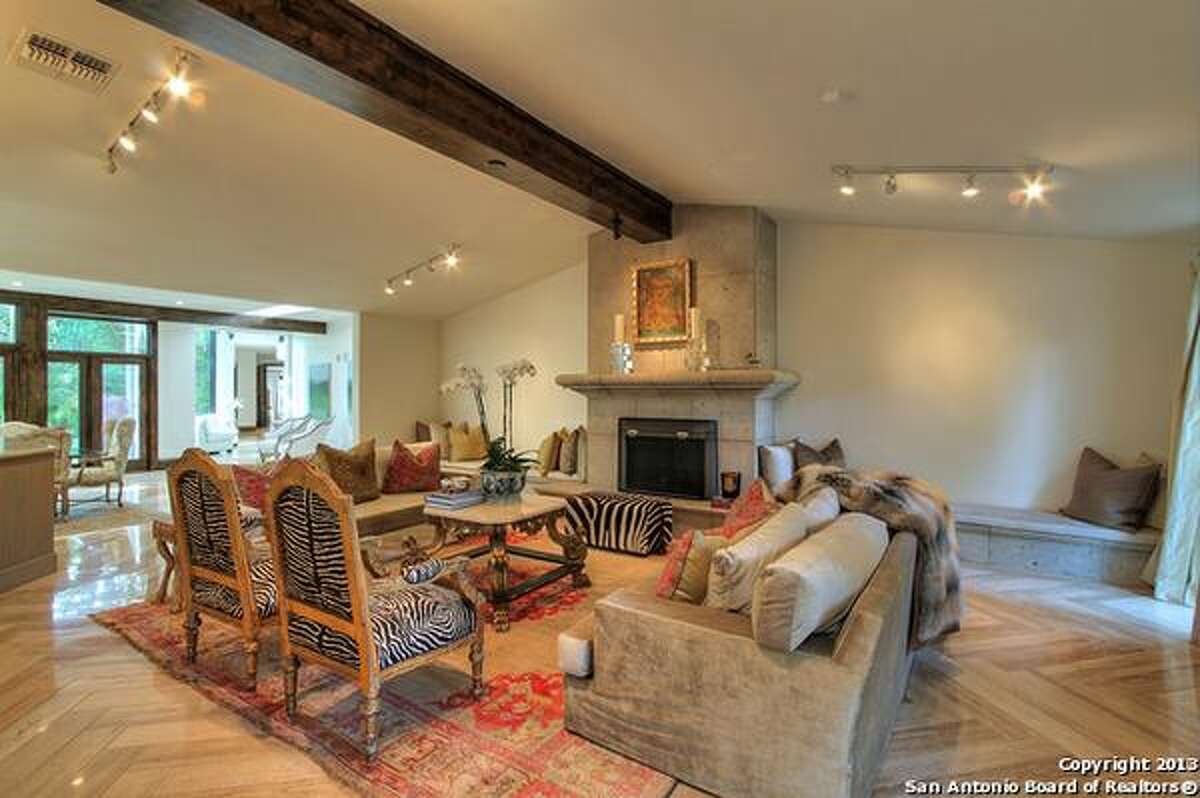 Spacious dream home in Alamo Heights