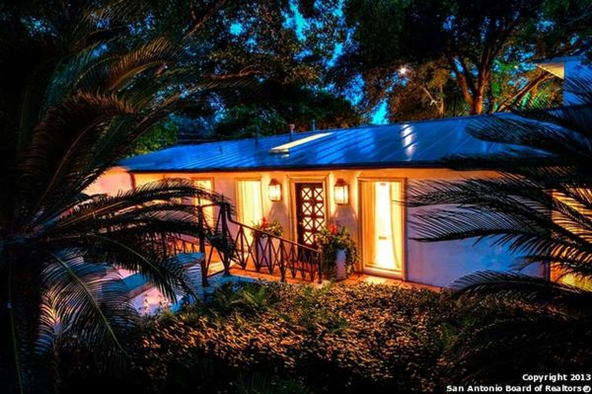 Spacious dream home in Alamo Heights