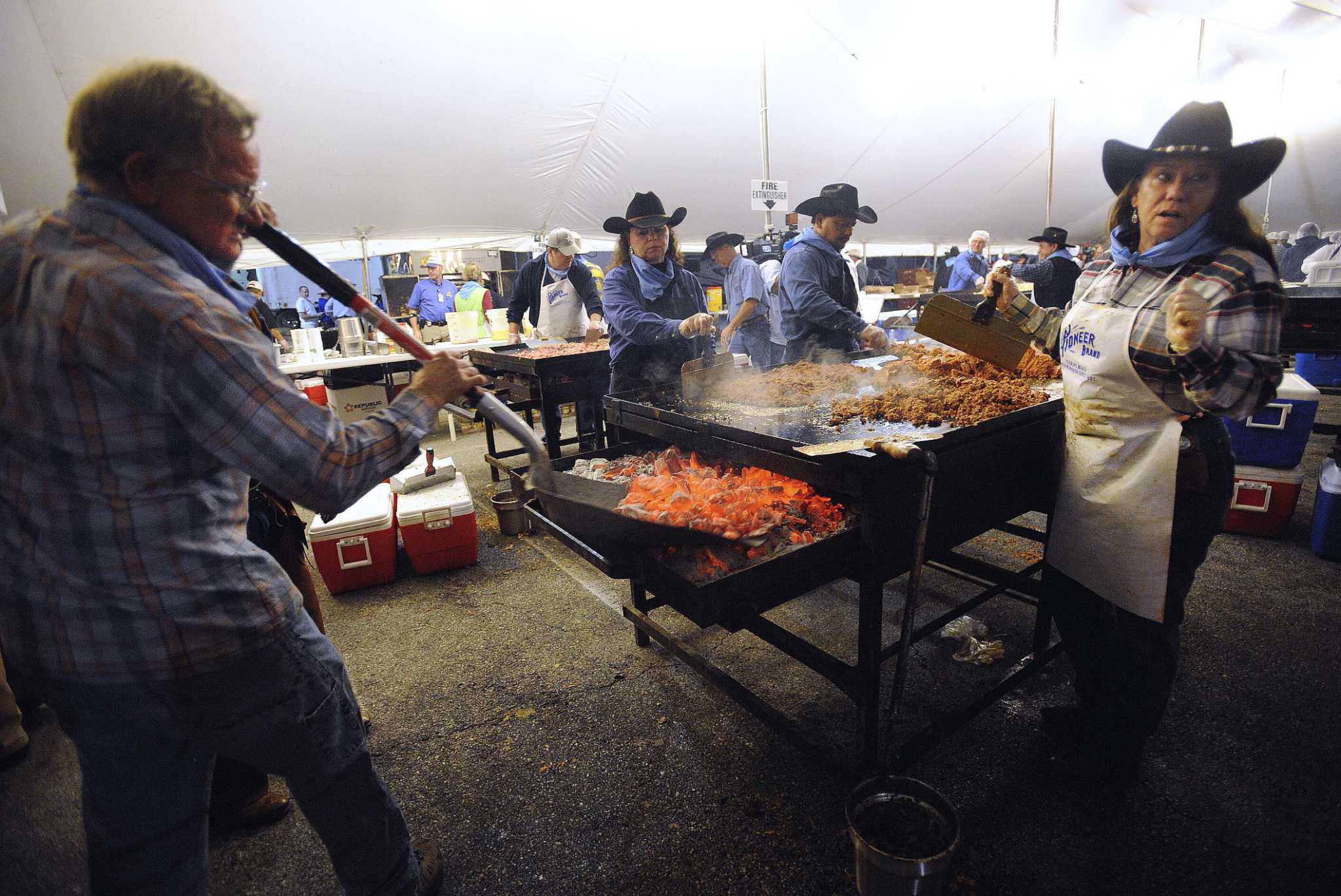 The 36th annual Cowboy Breakfast expects to lure 50,000 for free tacos