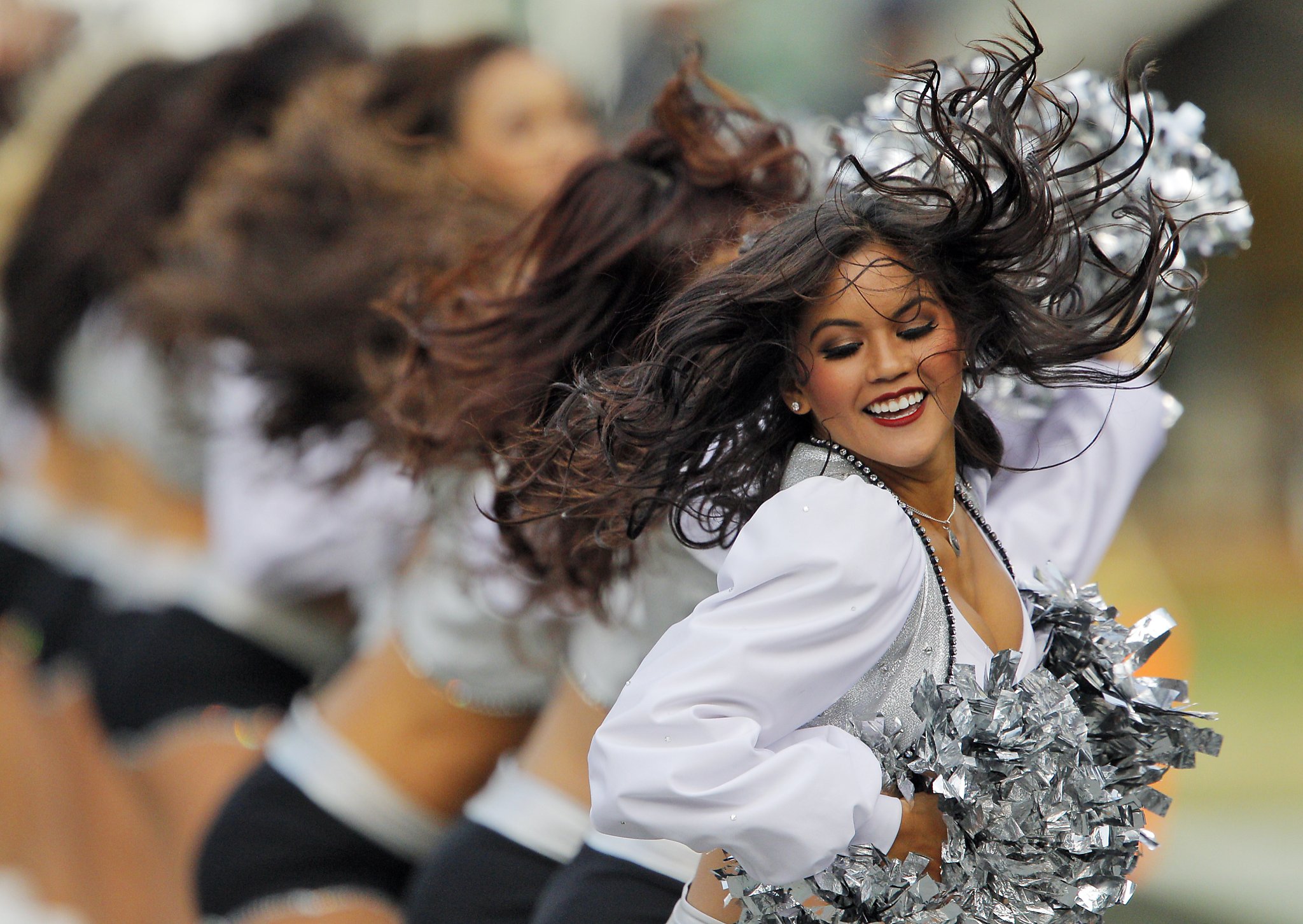 Las Vegas Raiders on X: PHOTOS - Raiderettes Week 15: