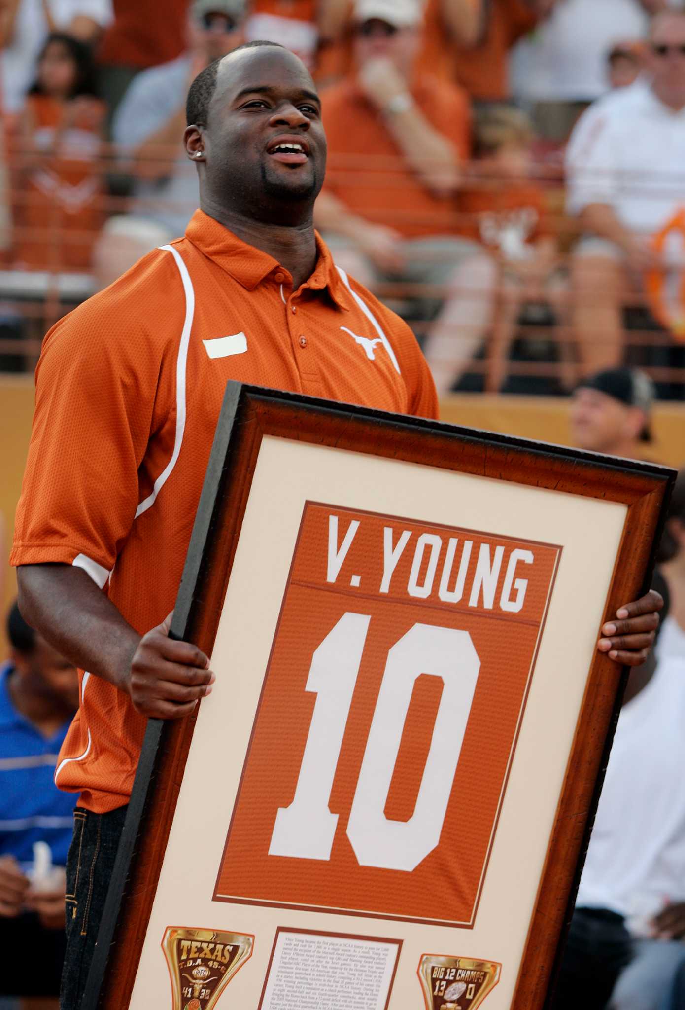 Texas Qb Vince Young, 2006 Rose Bowl Sports Illustrated Cover