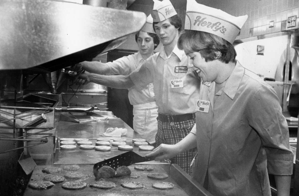 If you grew up in Seattle, you likely went to Herfy's, a local burger chain that peaked in the mid-'70s. It was sold in the '80s. A few Herfy's still exist as indie shops. Photo: Jan. 14, 1977, Phil Webber, copyright MOHAI, Seattle Post-Intelligencer collection, 2000.107_print_restaurants_032.
