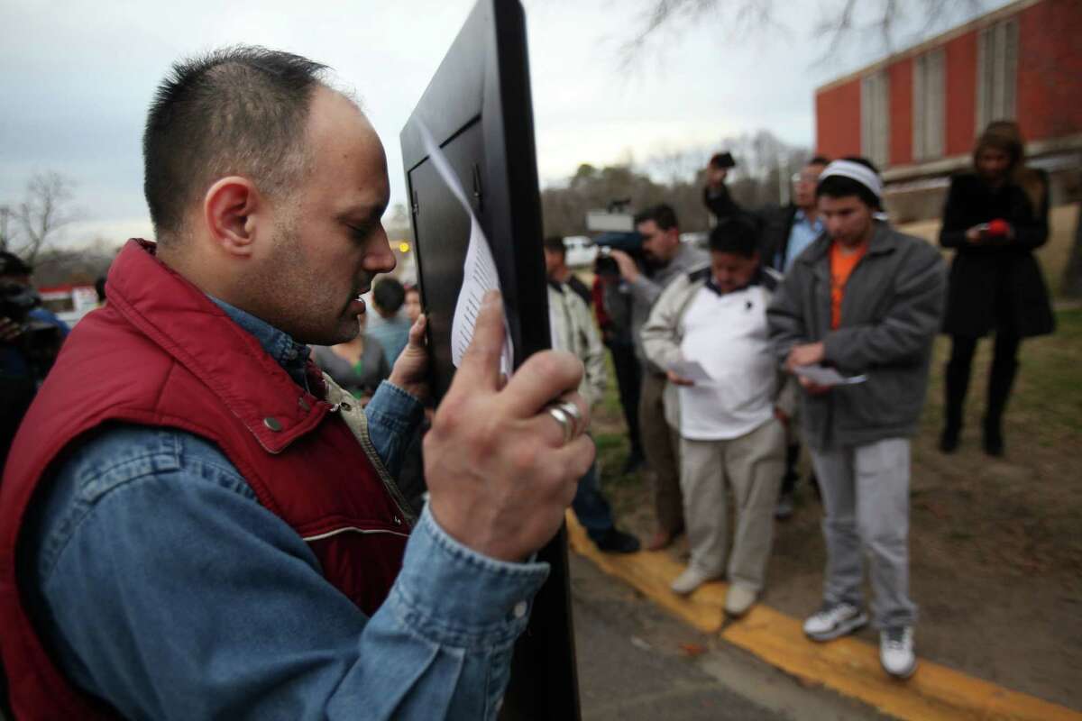 Mexican man executed for HPD officer's death