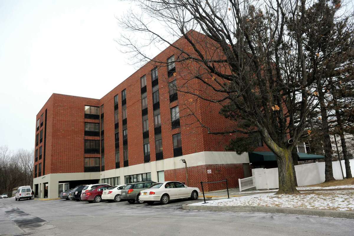 Albany nursing home slow to react after resident's arm broken by aide