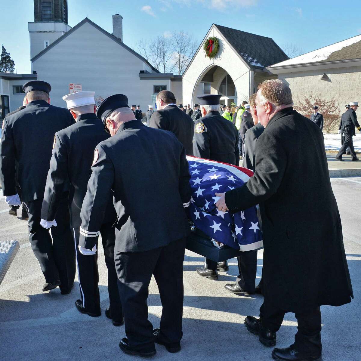 Late firefighter volunteered 77 years