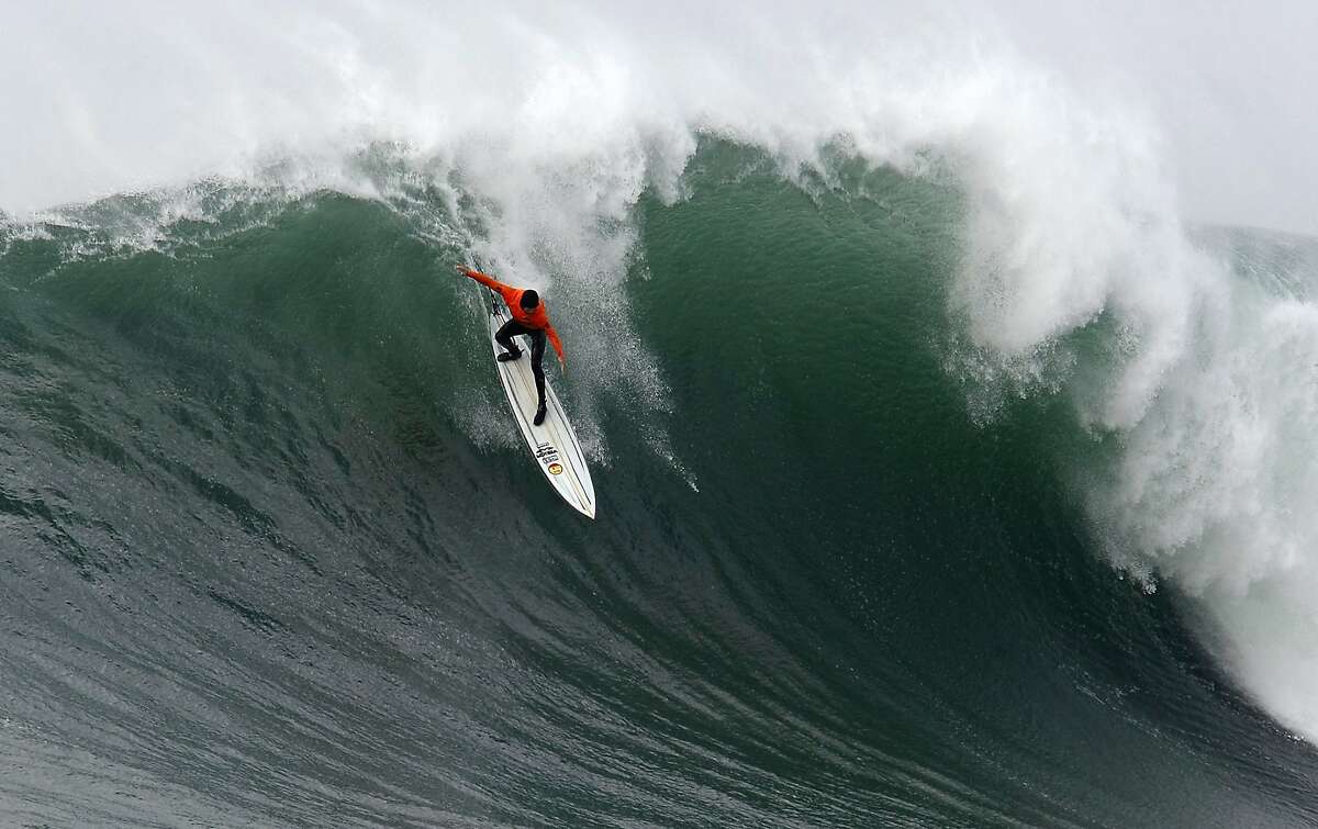 Mavericks surf contest draws thousands to experience thrills