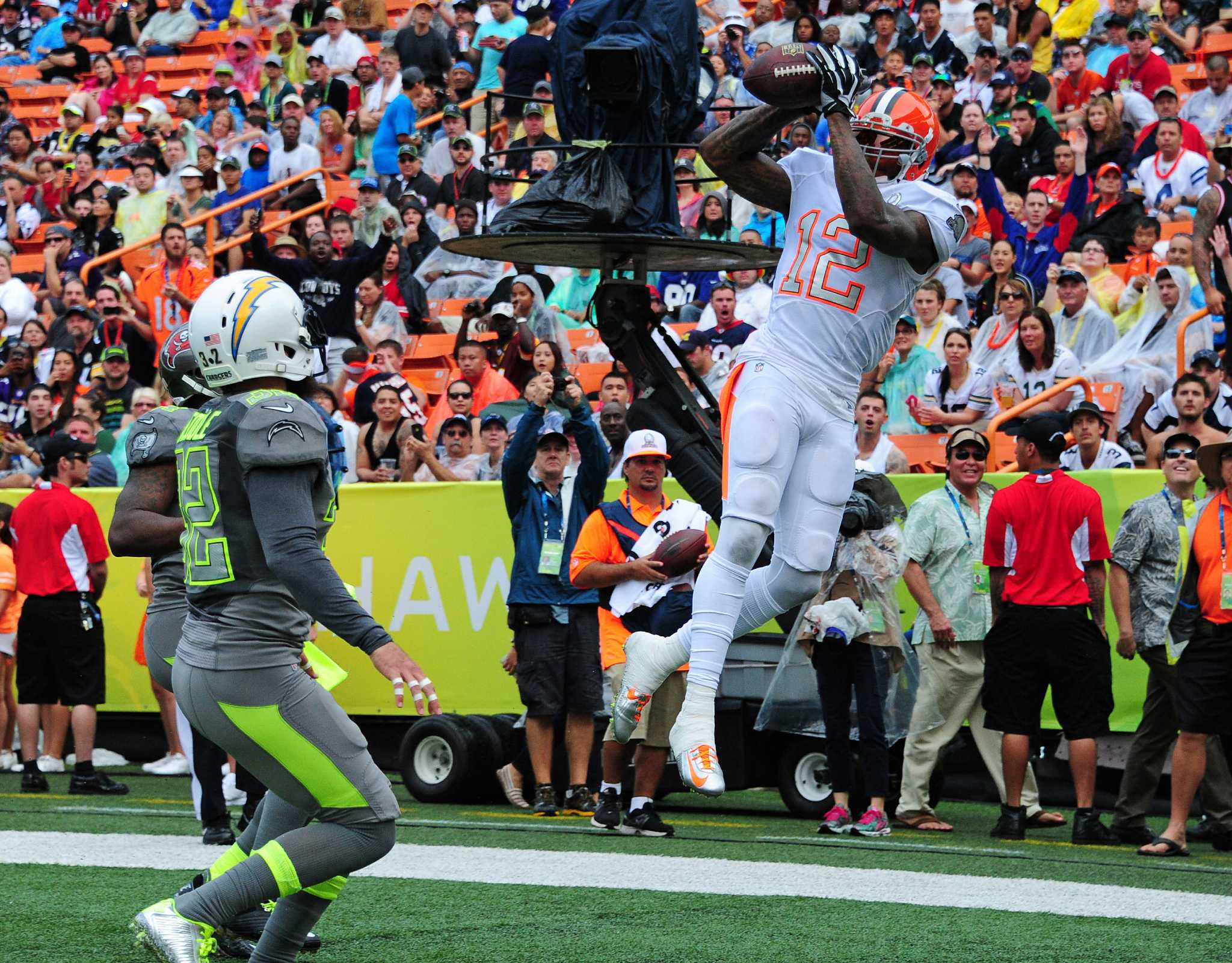 Rice bests Sanders for competitive Pro Bowl win