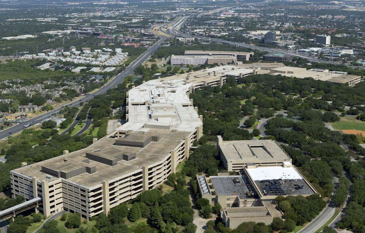 USAA moving 150 jobs downtown