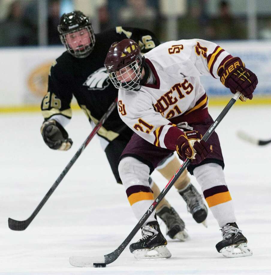 Powell takes charge in St. Joseph's win over rival Trumbull