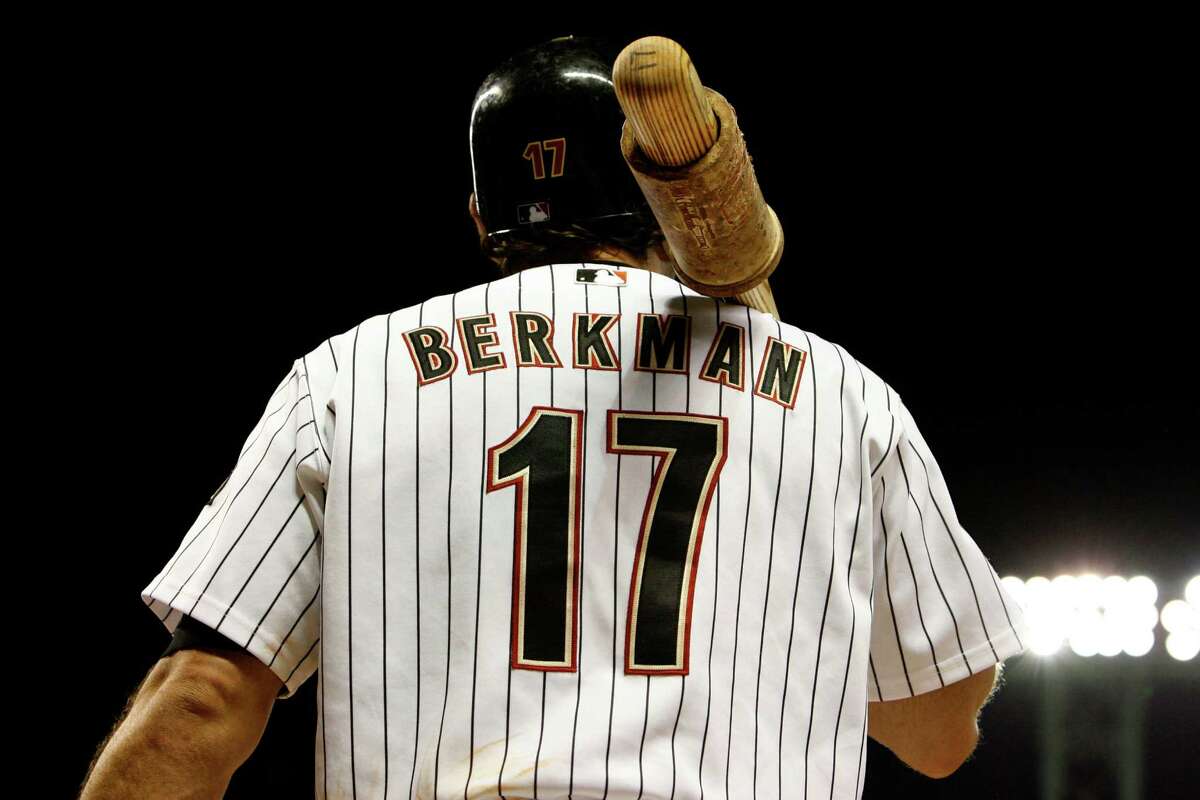 Astros great Berkman retiring after 15-year career