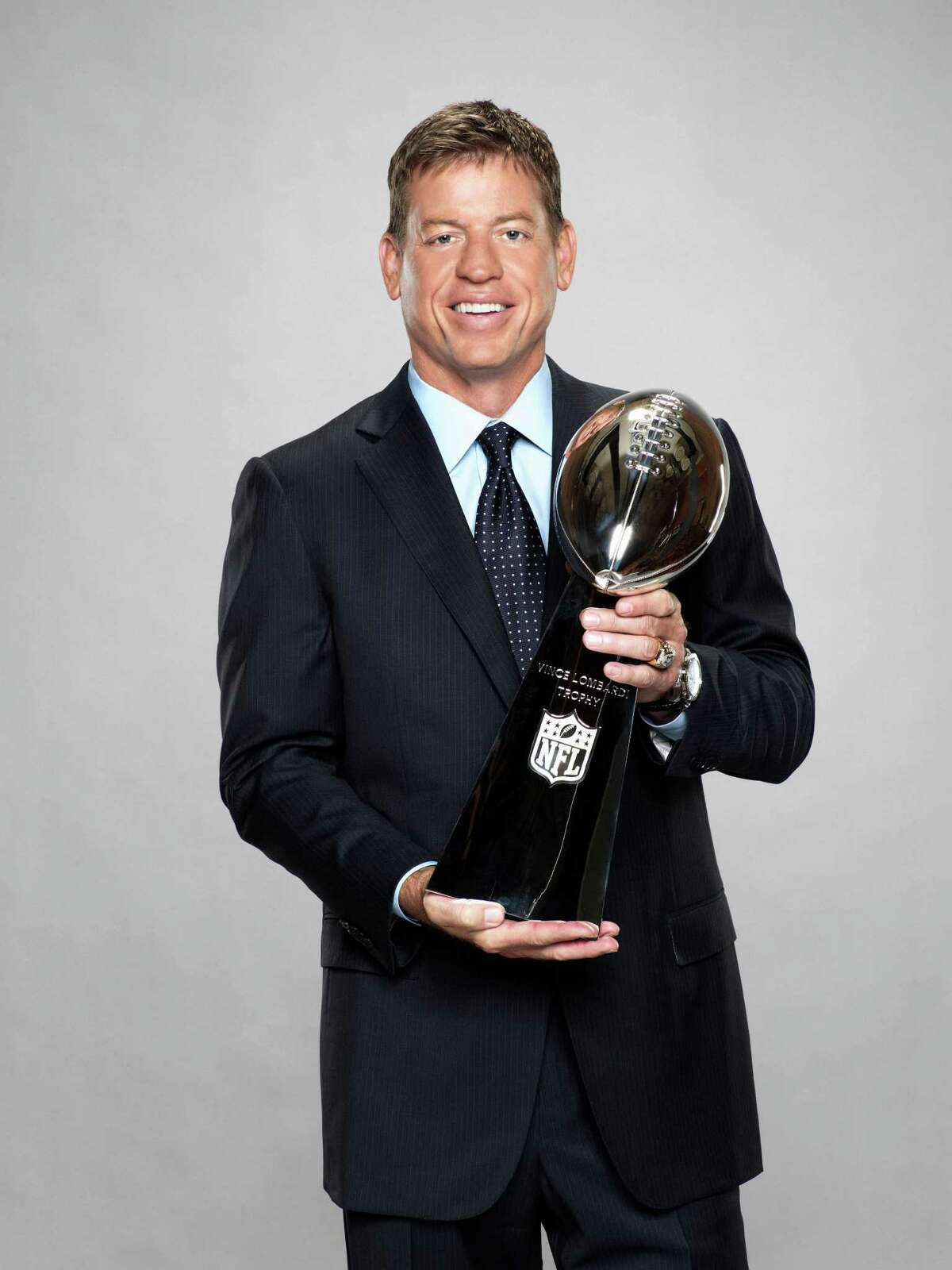 Troy Aikman with the Vince Lombardi Trophy. (Fox Sports)