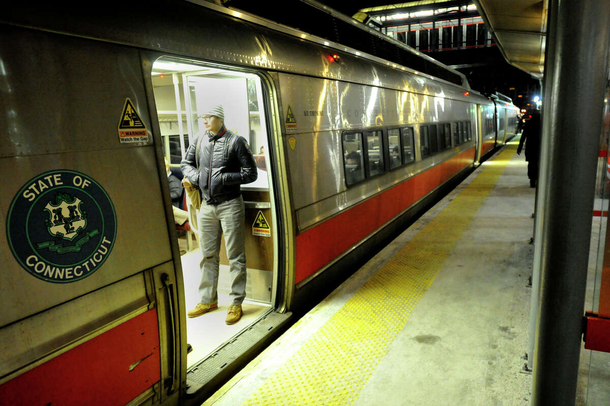 Metro-North Commuters Face Standing Room Only