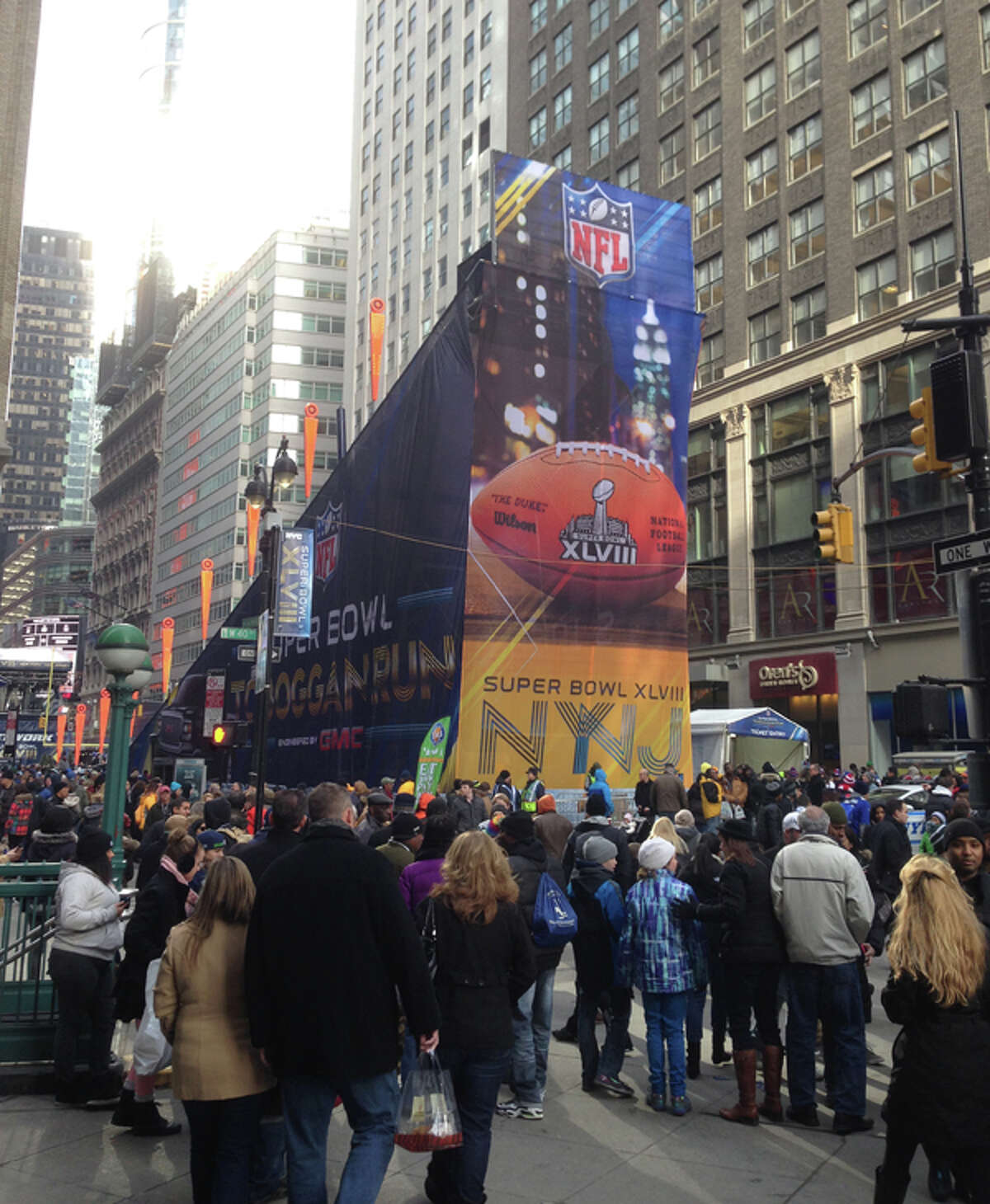 Super Bowl 2014: Times Square turns into Super Bowl Boulevard