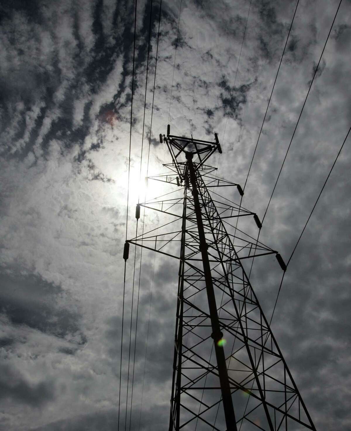 The hot summer of 2011 and more recent cold-weather brushes with blackouts have prompted discussion of whether the state power market's system needs changing.
