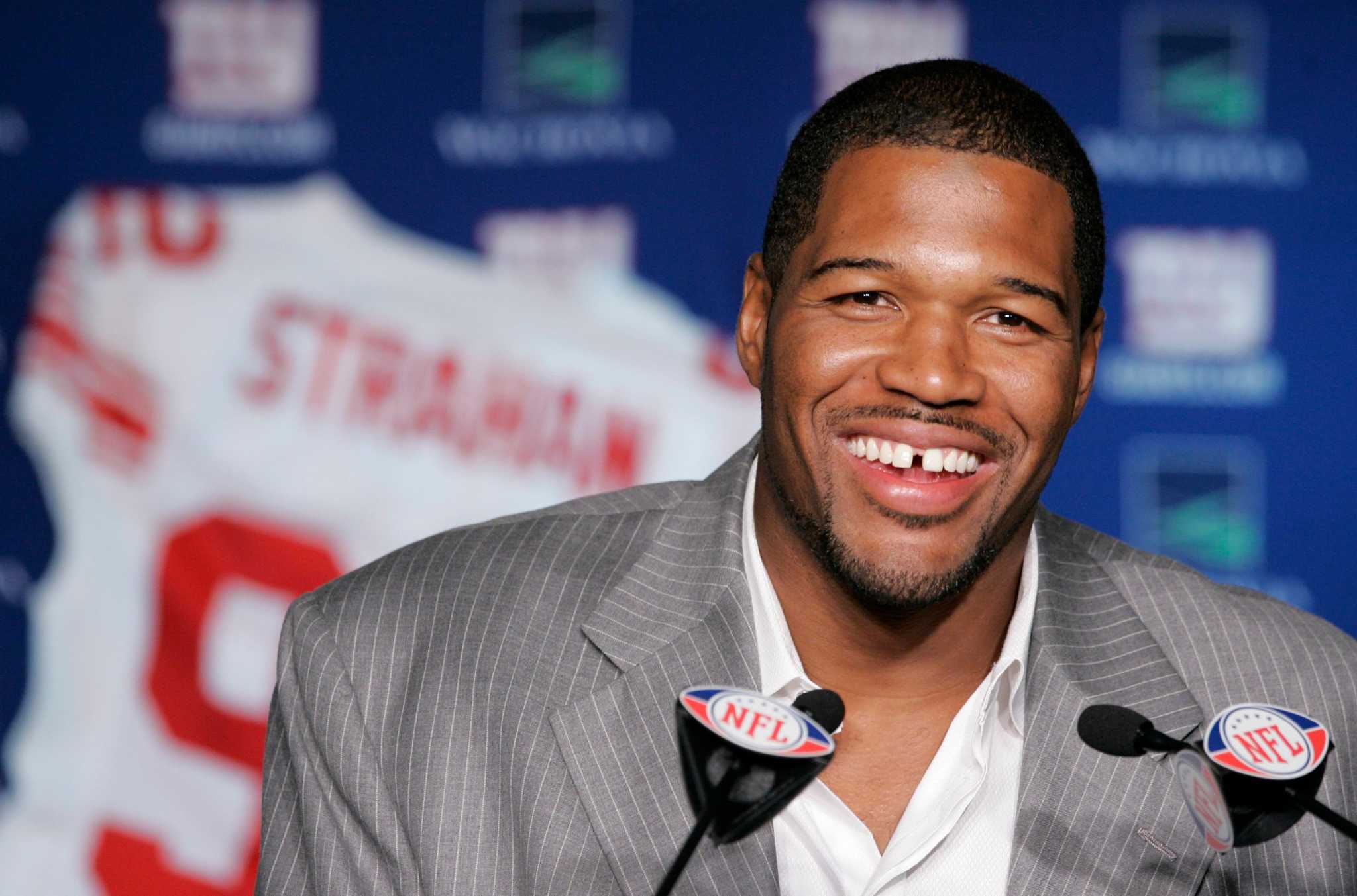 Michael Strahan wonders why Giants waited to retire jersey: 'I