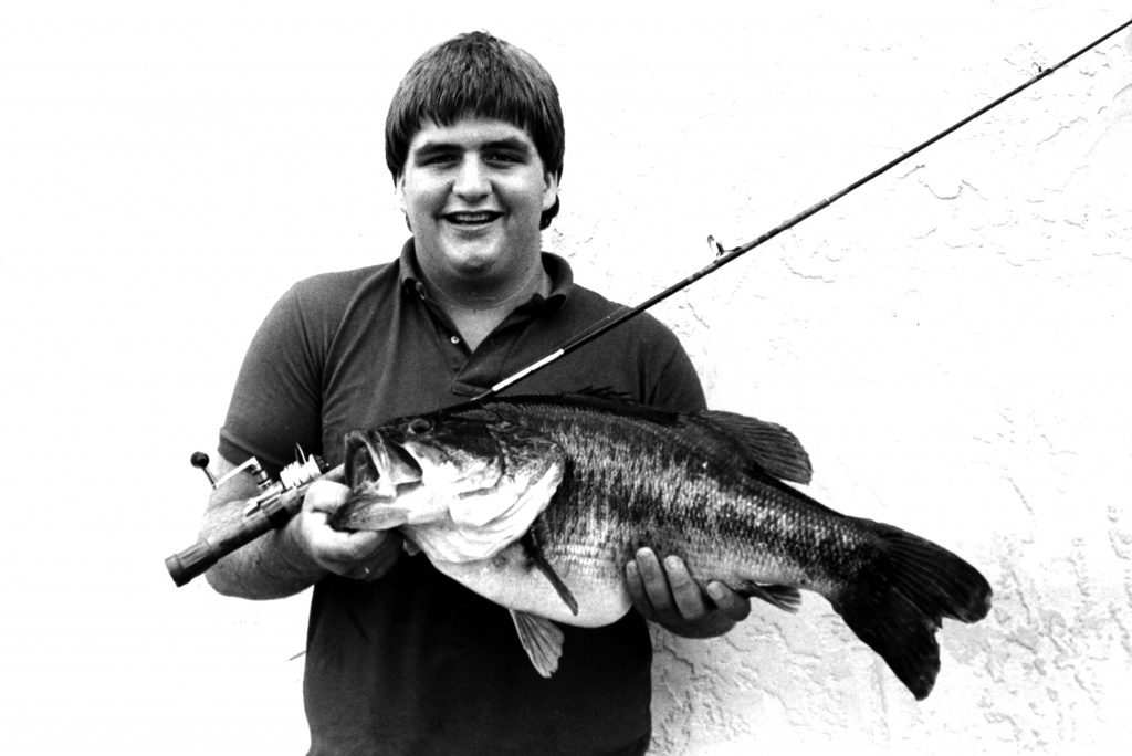 13-year-old lands record 13-pound bass at Lady Bird Lake in Austin
