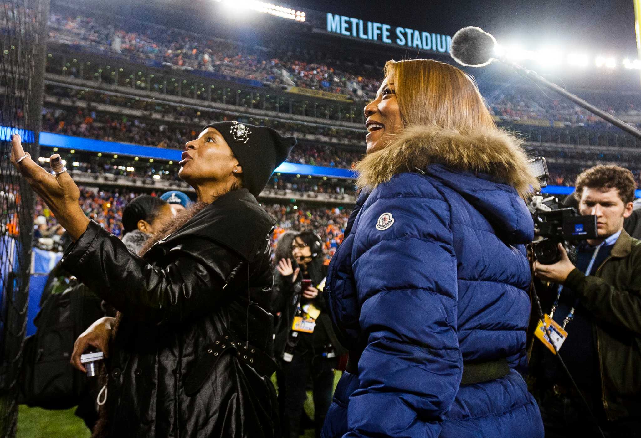 Mattress Mack' forks over $7 million in Seahawks win