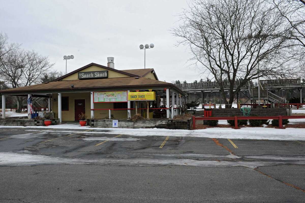 Tanski wants apartments to replace driving range