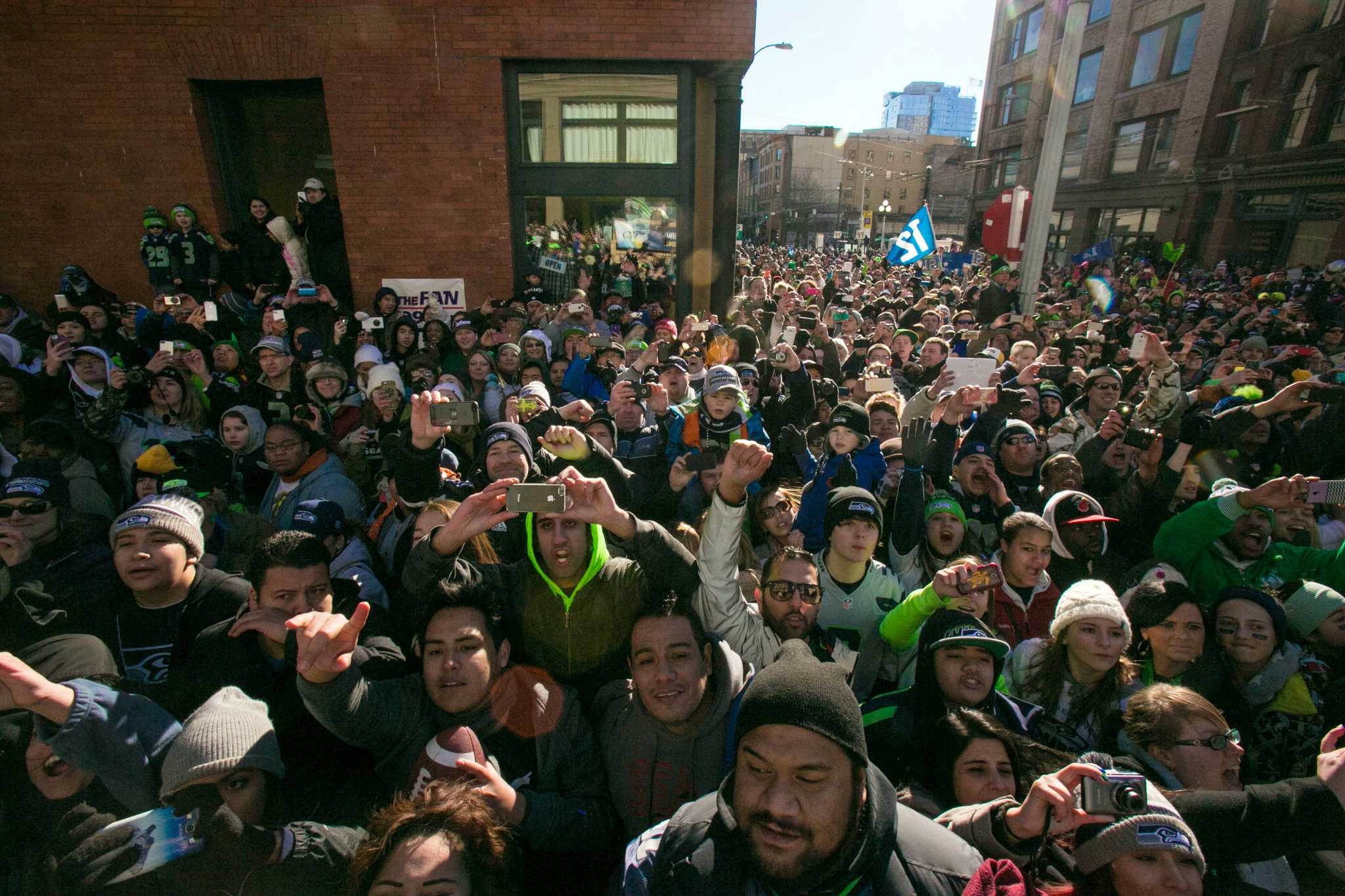 PHOTOS: 700,000 12s @ Seahawks Super Bowl Victory Parade