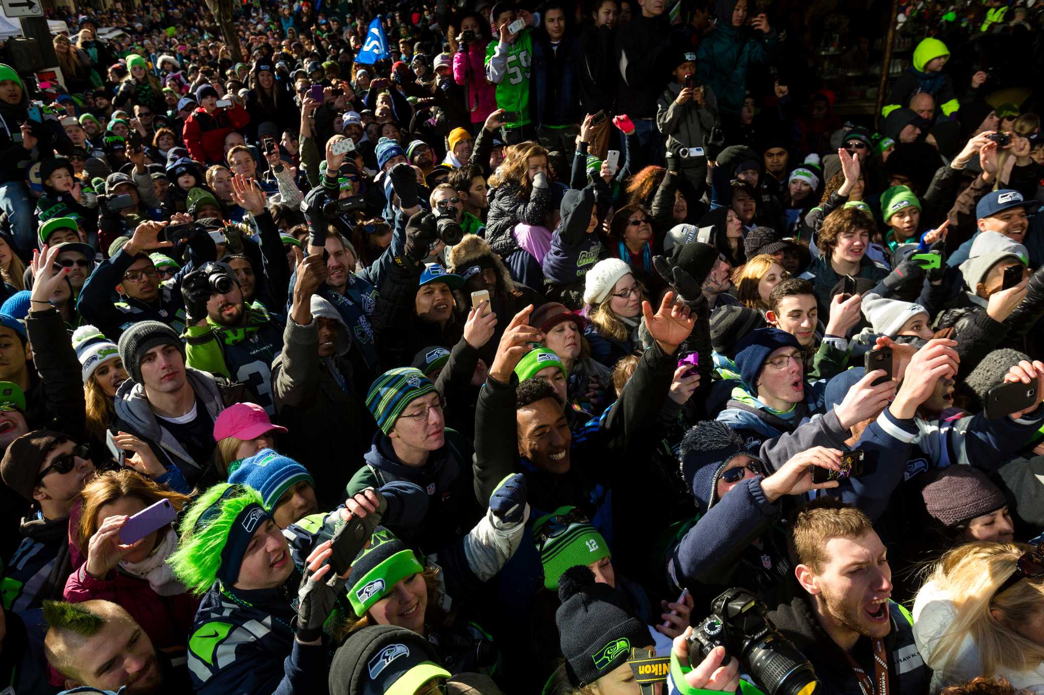 PHOTOS: 700,000 12s @ Seahawks Super Bowl Victory Parade