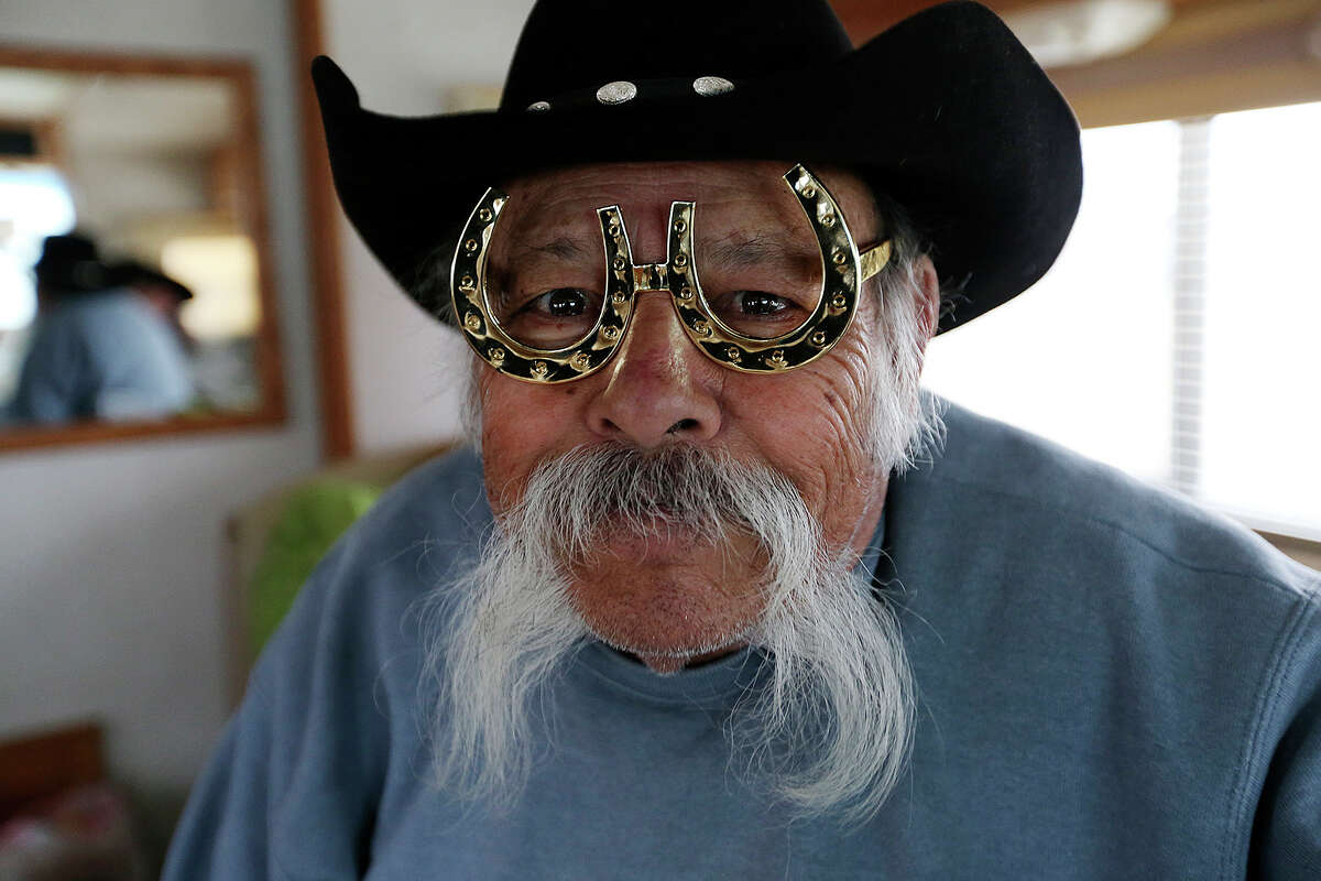 Trail riders bringing in Texas heritage through bitter cold